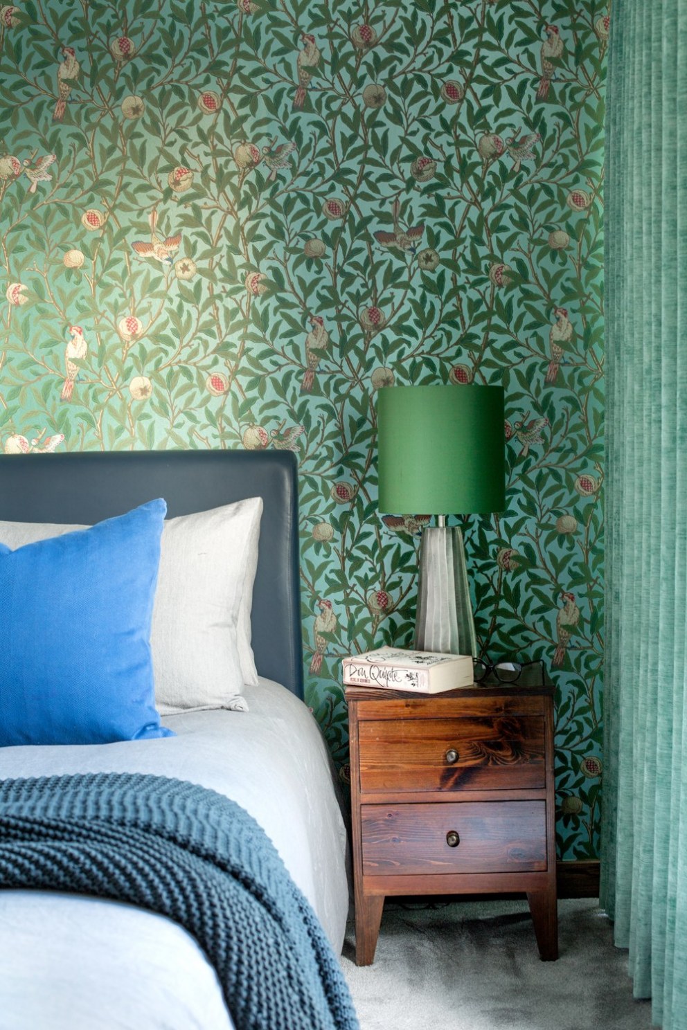 Contemporary refurbishment of Islington residence | Master bedroom | Interior Designers